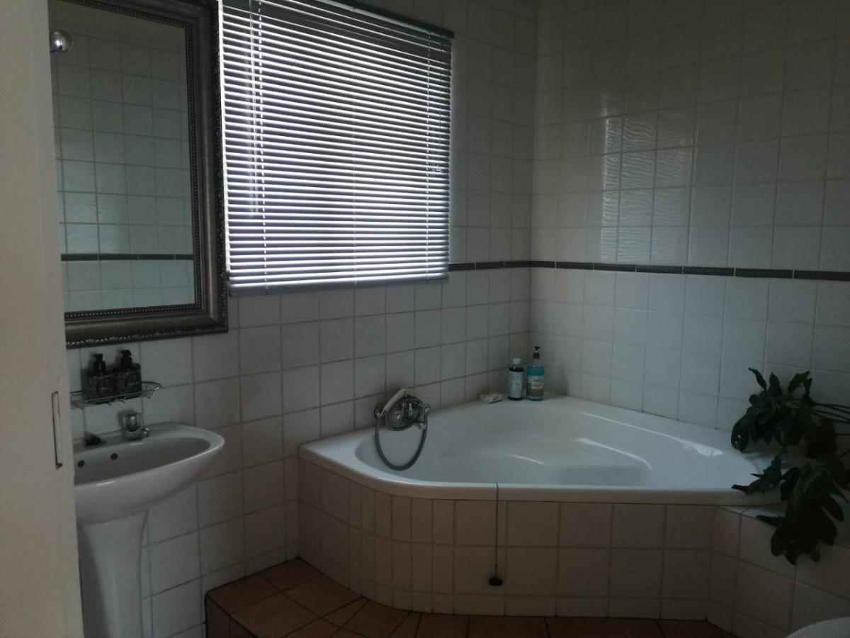 LemonBlossom Bloemfontein Extérieur photo